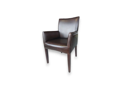 Scaun Cubo – disponibil pe stoc